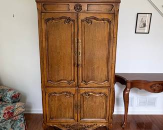 Drexel Heritage French Provincial Louis XV Style Armoire