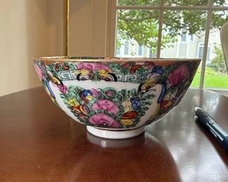 Rose Medallion Porcelain Bowl Decorated in Hong Kong