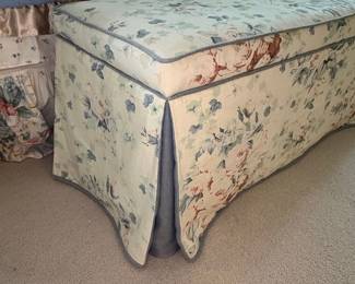 Linon Stephanie Floral Storage Bench