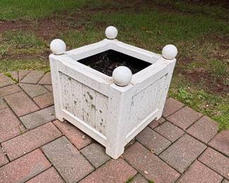 Square Concrete Garden Planter with Finials