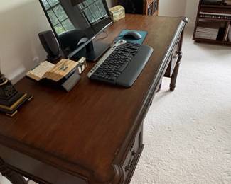 Ethan Allen Traditional Writing Desk