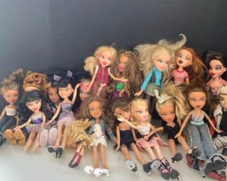 2000s Bratz Dolls