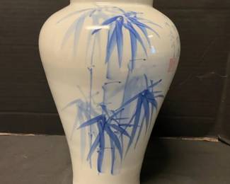 Blue  White Porcelain Vase Decorated With Bamboo