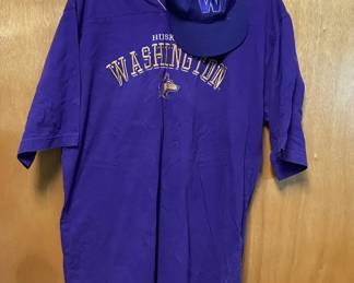 Washington Huskies Purple Cotton TShirt L  Cap
