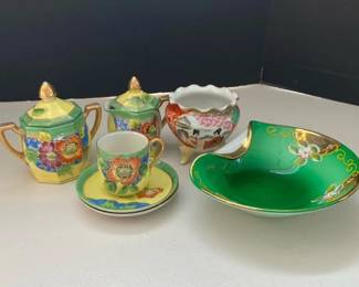 Moriyama MoriMachi Hand Painted In Japan Porcelain Tea Pieces with Hand Painted Bowls