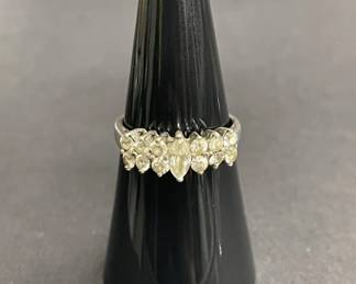 Lot 715h  Vintage sterling silver ring with cubic zirconia