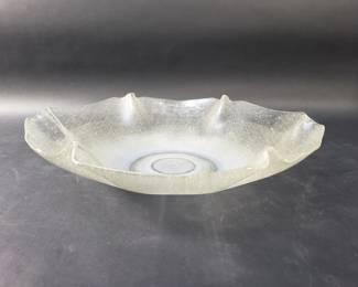 034  Lot 469  Maurice Heaton art glass center bowl