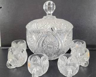 Lot 385  Nachman German crystal 7 piece punch bowl set