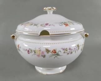Lot 381  Wedgwood Marabelle porcelain tureen