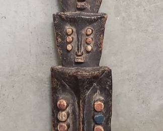 074  Lot 187  Grebo war mask from Liberia