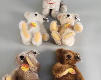 042  Lot 309  Group of Steiff original Teddybrs