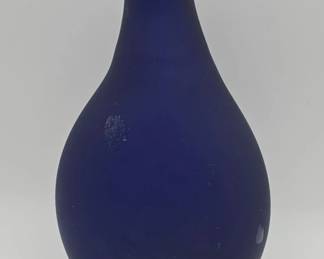 Lot 553h  Vintage handblown cobalt blue satin glass bud