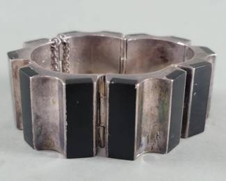 025  Lot 406  Circa 1930s sterling silver and onyx bracelet