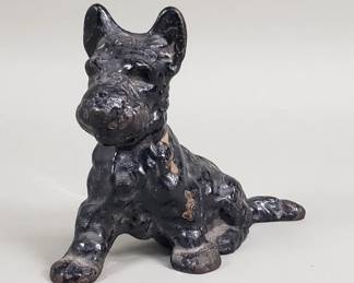 Lot 211  Vintage cast metal Scottish terrier pencil holder