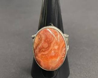 Lot 444h  Vintage sterling silver and agate ring