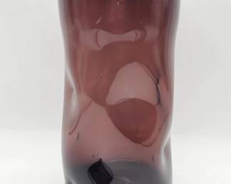 Lot 456h  Vintage handblown amethyst art glass vase with