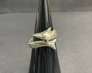 Lot 433h  Vintage Mexico silver dolphin wrap ring