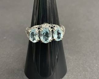 Lot 590h  Vintage sterling silver ring with blue gemstones