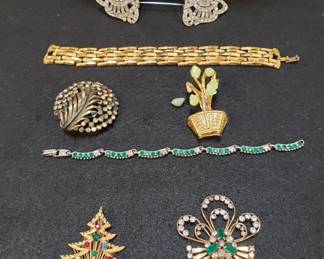 177  Lot 274  Vintage designer costume jewelry, brooches,