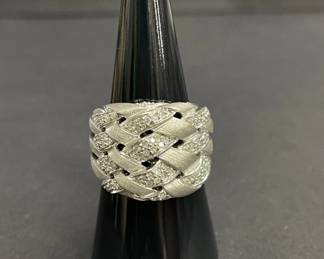 Lot 740h  Vintage sterling silver woven ring with cubic