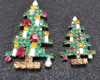 079  Lot 177  Pair of vintage 1950s Weiss Christmas tree