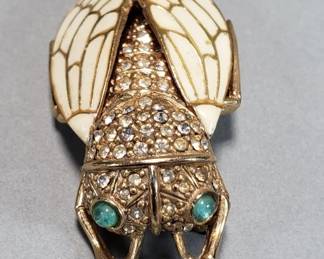 095  Lot 34  Vintage signed Ciner figural insect brooch,