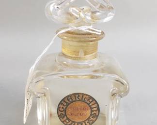 027  Lot 461  Vintage Guerlain Paris perfume bottle by Baccarat