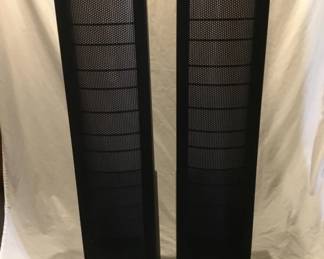007  Lot 403h  Martin Logan Aerius i floorstanding speakers