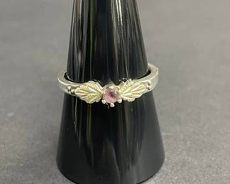 Lot 512h  Vintage sterling silver and amethyst ring