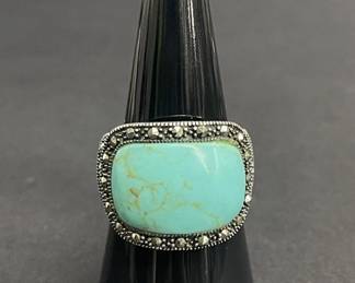 Lot 410h  Vintage sterling silver ring with turquoise and