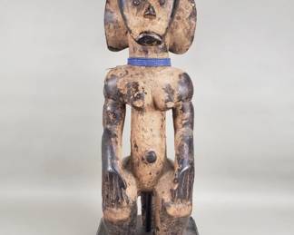 120  Lot 44  Vintage African carved wood fertility figurine