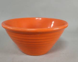 Lot 512  Vintage unmarked Bauer 18 pottery bowl