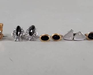 Lot 404  Five sets of vintage cufflinks