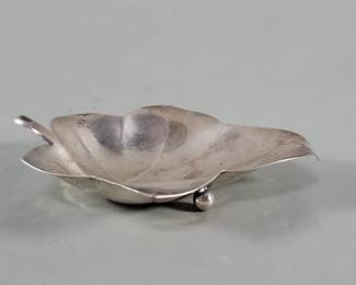 015  Lot 401  Tiffany  Co. Sterling silver maple leaf form