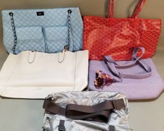 Lot 362  Group of womens tote bags