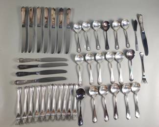 Lot 372  International Silver Co flatware set with