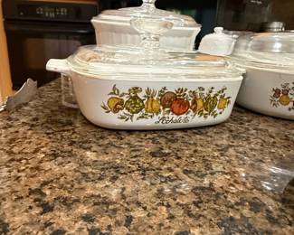 CorningWare Spice of Life L'Echalote Casserole Dish