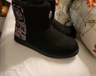 Juicy Couture Boots SZ 6.5