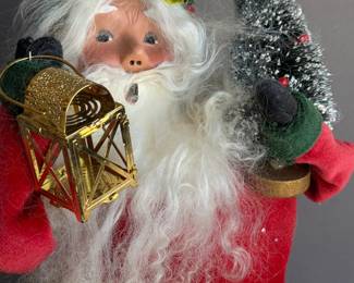 BYERS CHOICE THE CAROLERS COLLECTIBLE SANTA