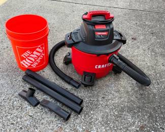 CRAFTSMAN 6 GALLON WET DRY SHOP VAC WITH ATTACHMENTS