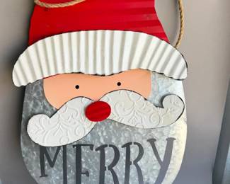 MUDPIE TIN SANTA WALL DECOR