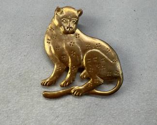 VINTAGE MMA BROOCH