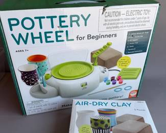 MINDWARE POTTERY WHEEL & AIR DRY CLAY
