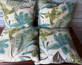 DECORATIVE TOSS PILLOWS