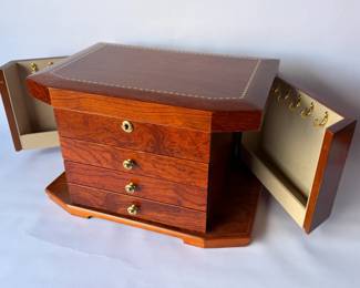 BURLWOOD VENEER JEWELRY BOX WITH DECORATIVE INLAY
