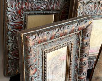 PHOTO FRAMES