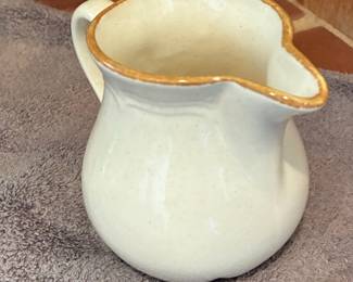 Crown Manor Desert Winds Creamer