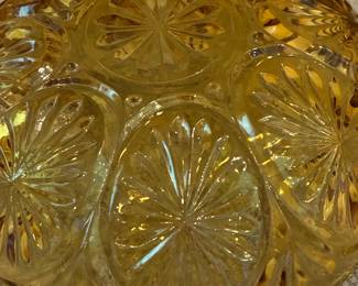 Anchor Hocking Starburst Amber Glass Serving Bowl