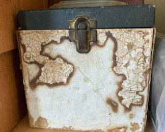 Vintage 45 RPM Vinyl Record Carrying Case with Abstract Map Pattern