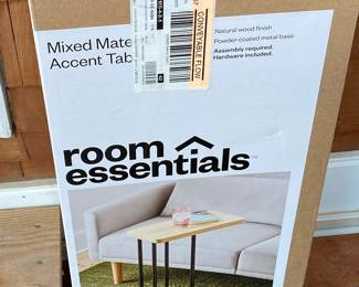 Room Essentials Mixed Material Accent Table